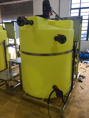 單桶加藥設(shè)備