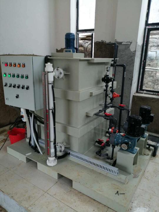 非標(biāo)訂制加藥裝置